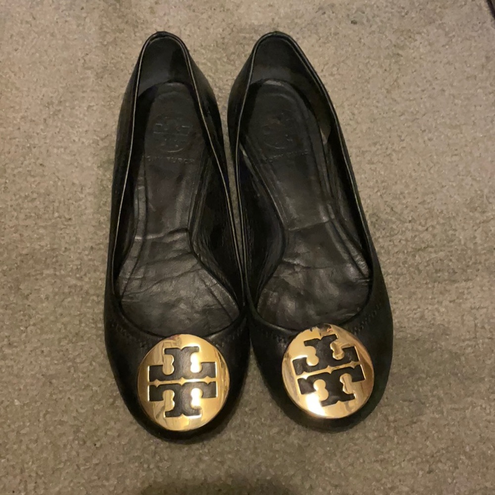 Tory Burch size 5 flats in black